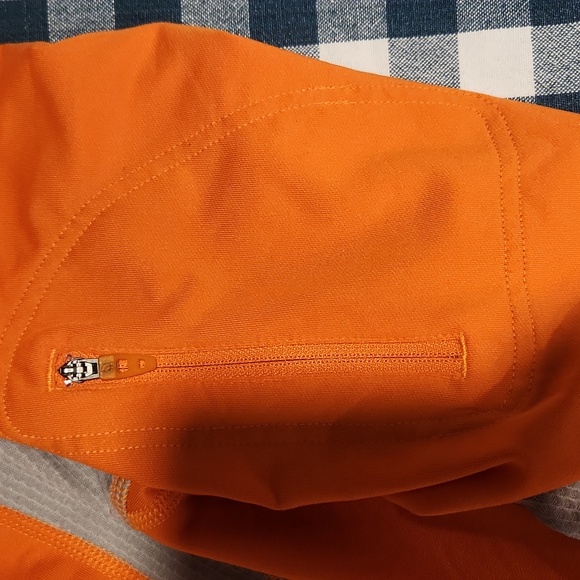 The North Face 1/4 Zip - Large - Picture 7 of 9